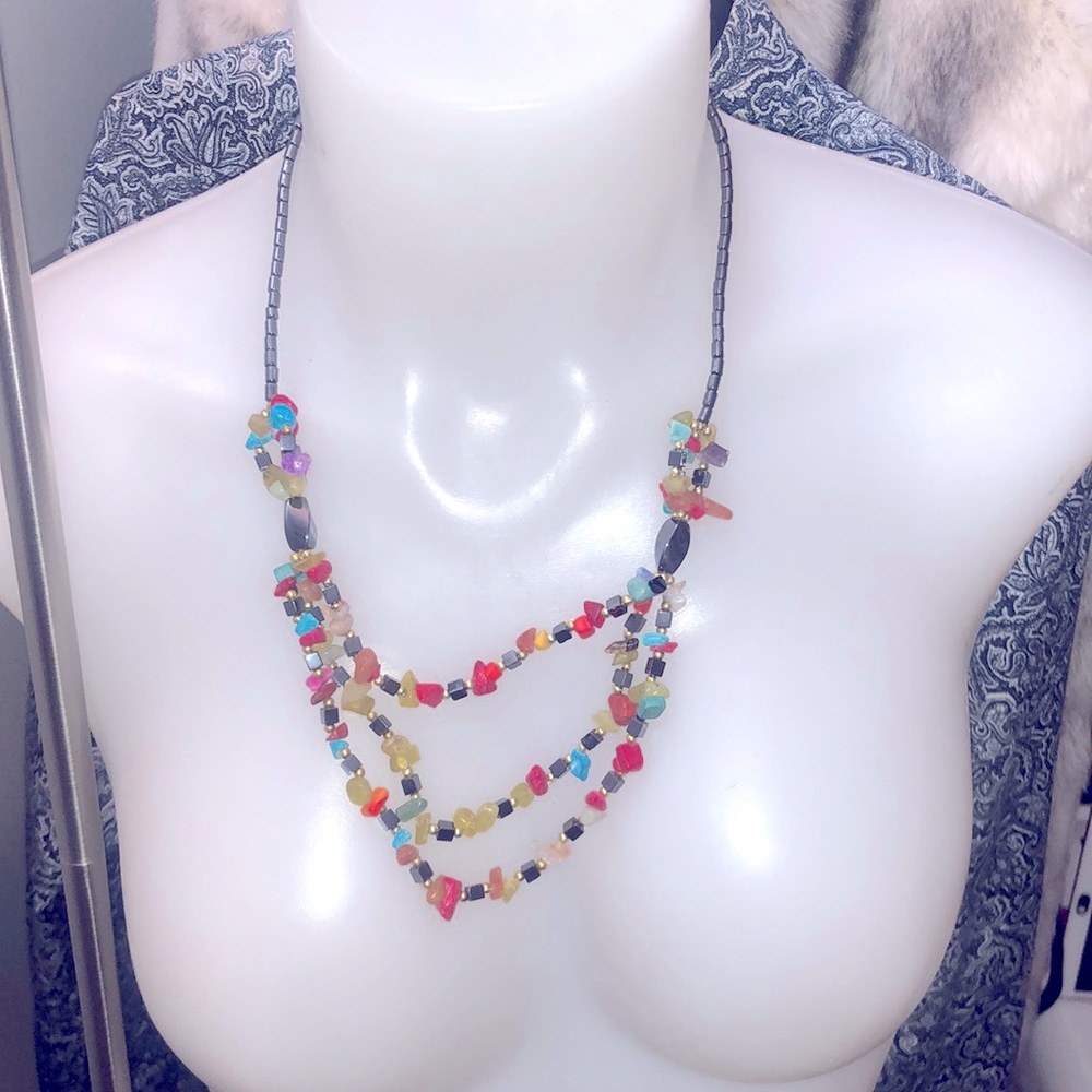 Fun necklace with stone design